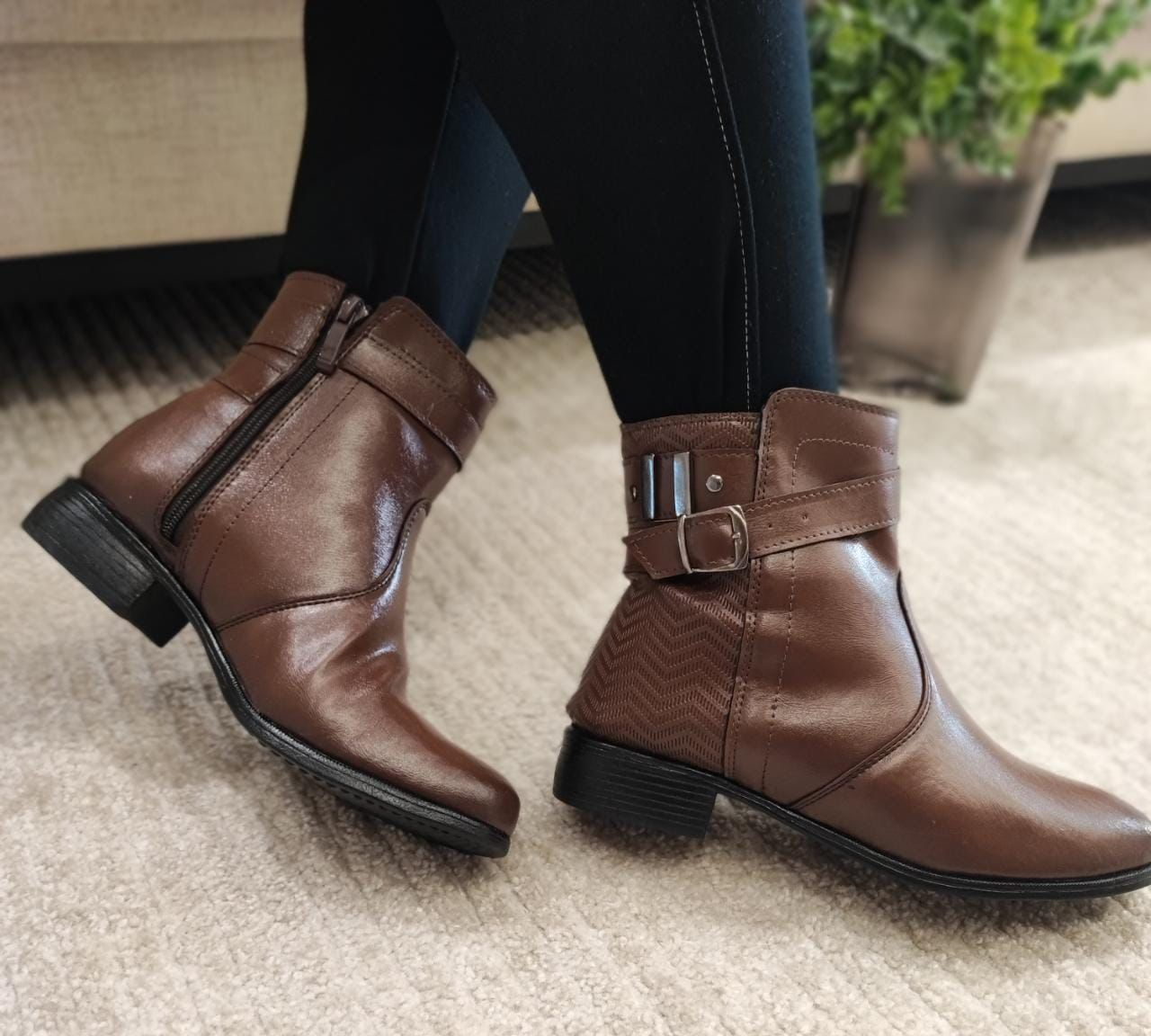 Bota Cano Baixo Caramelo