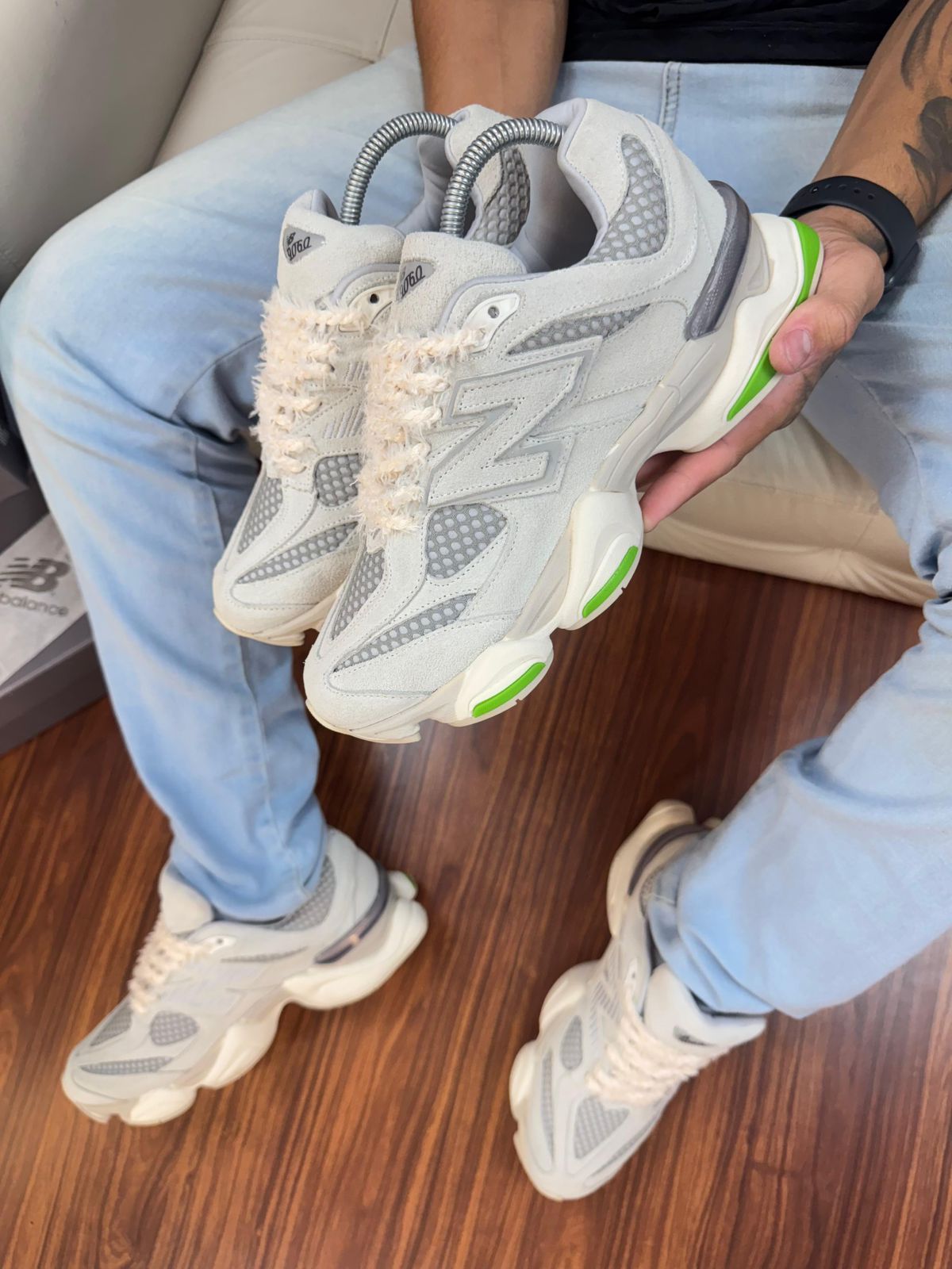 Tênis NB 9060