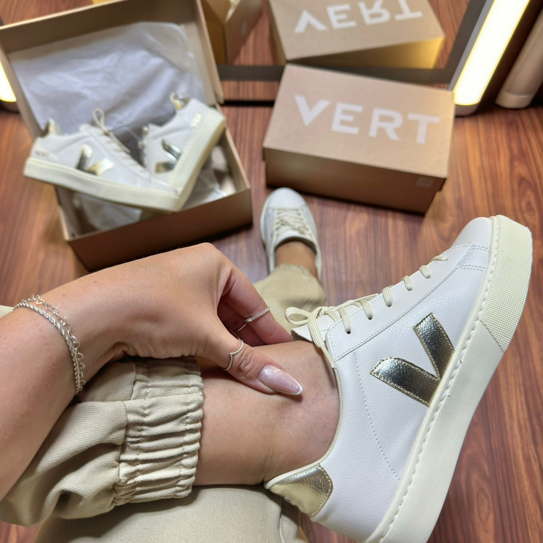 Tênis V Off White/Dourado