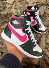 Tênis bota infantil