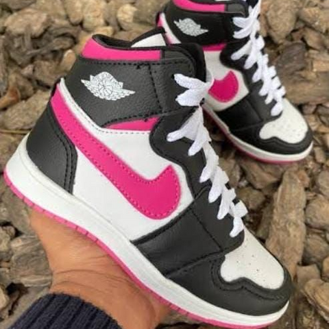 Tênis bota infantil