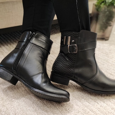 Bota Cano Baixo Preta