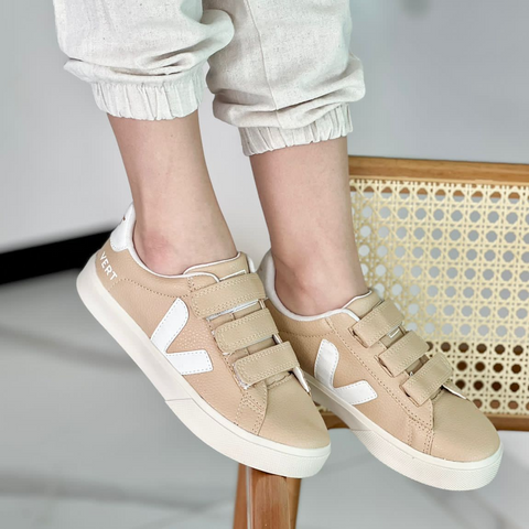 Tênis V Nude velcro