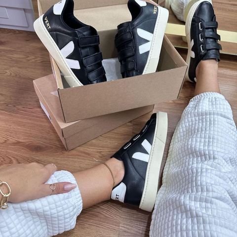 Tênis V Preto Velcro