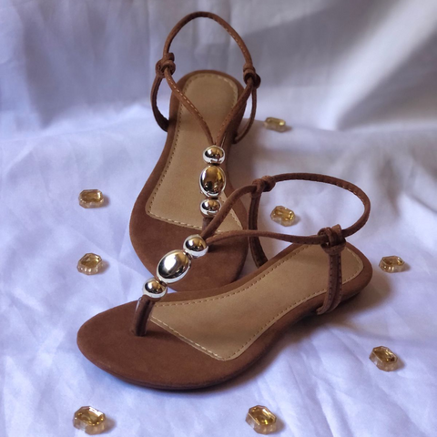 Rasteirinha Camurça Bolas